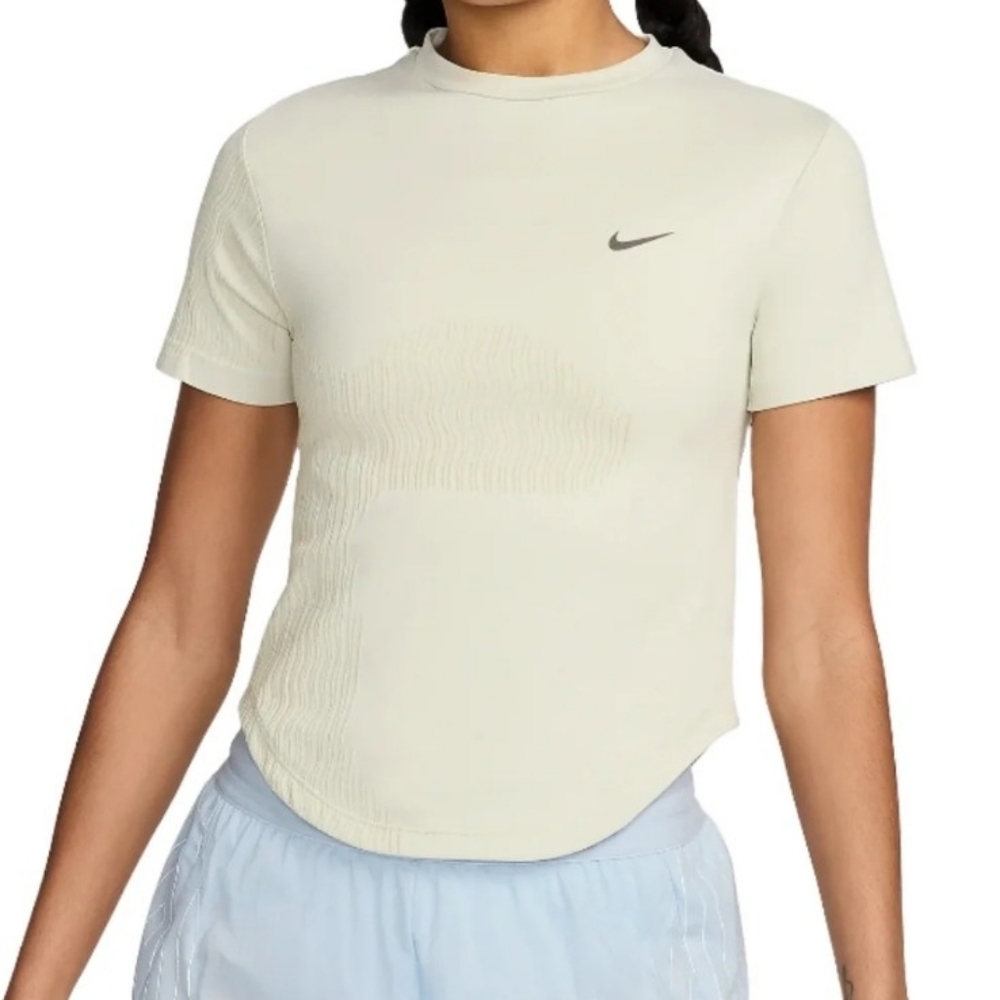 Nike Run Division Dri-FIT ADV Short-Sleeve Running Top